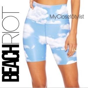 BEACH RIOT Bike Shorts NWT Blue Clouds S stretch
